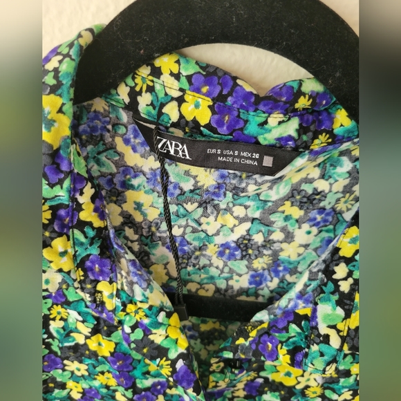 Zara floral button down - Picture 3 of 4